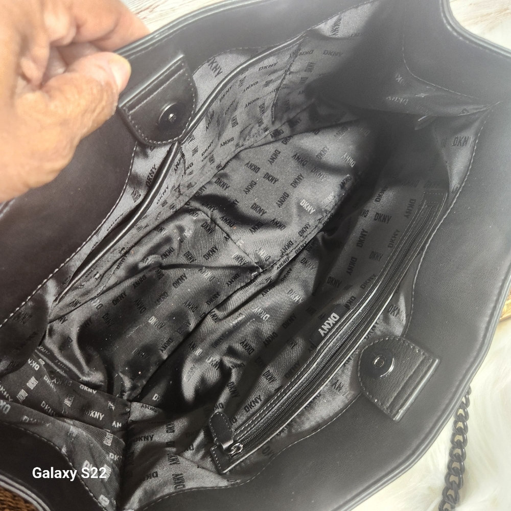 DKNY, Black Handbag Tote - Picture 5 of 13